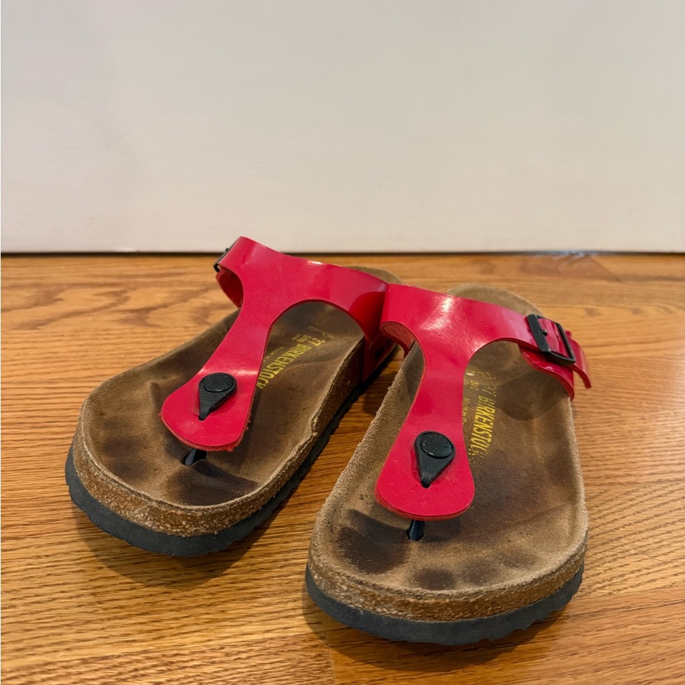 Birkenstock Gizeh in Red